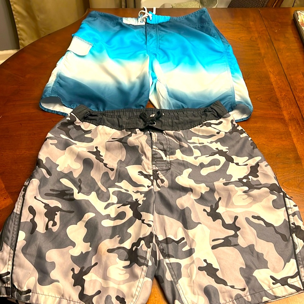Men's swim trunks